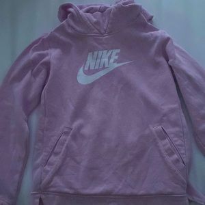 Nike Girls’ Sportswear Club Hoodie